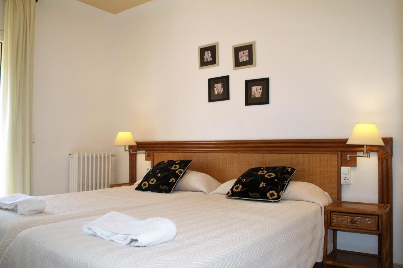 Apartaments Margarita Sabina Pinell Кастел Пладжа де Аро Екстериор снимка