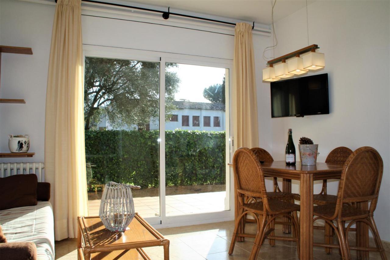 Apartaments Margarita Sabina Pinell Кастел Пладжа де Аро Екстериор снимка