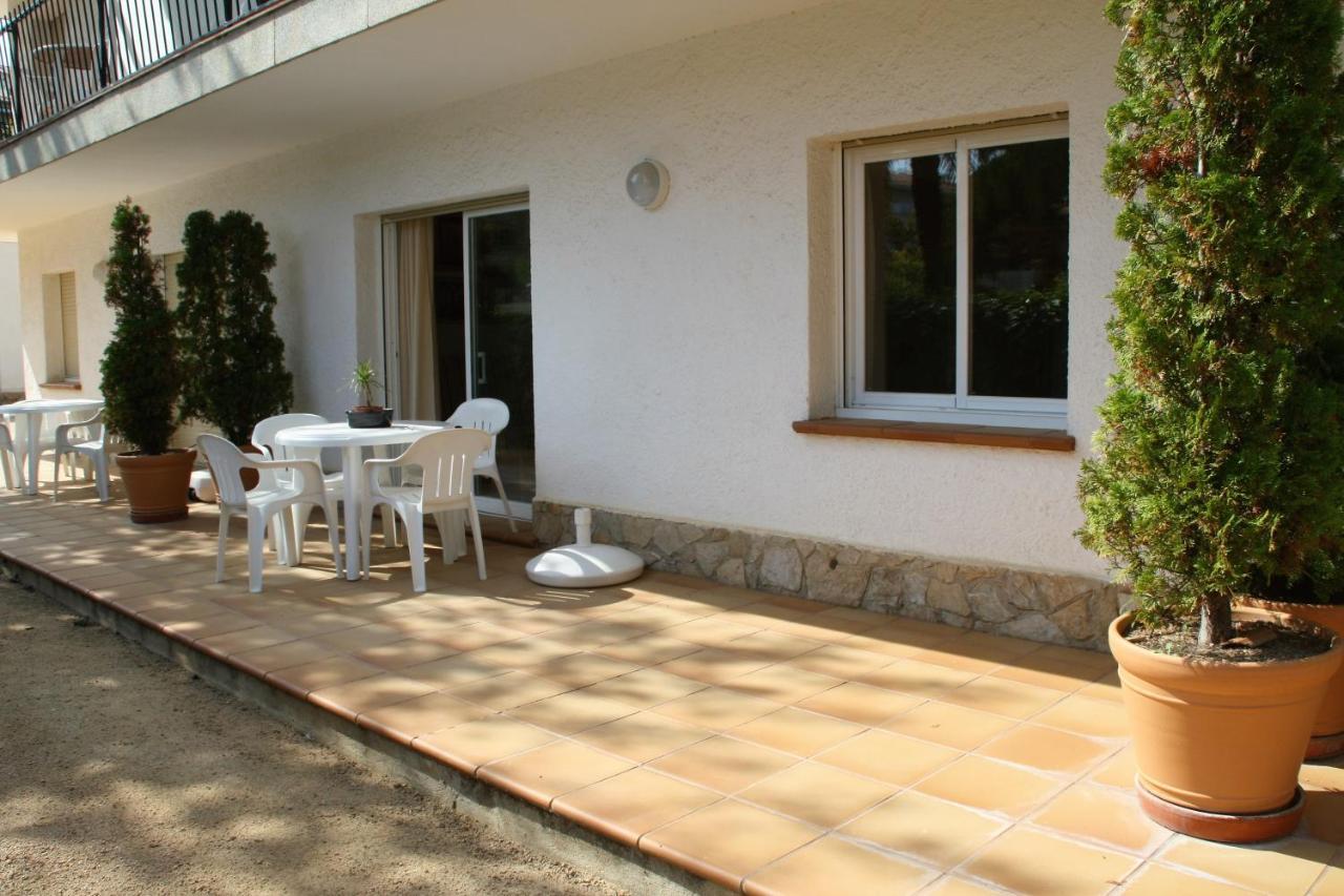 Apartaments Margarita Sabina Pinell Кастел Пладжа де Аро Екстериор снимка